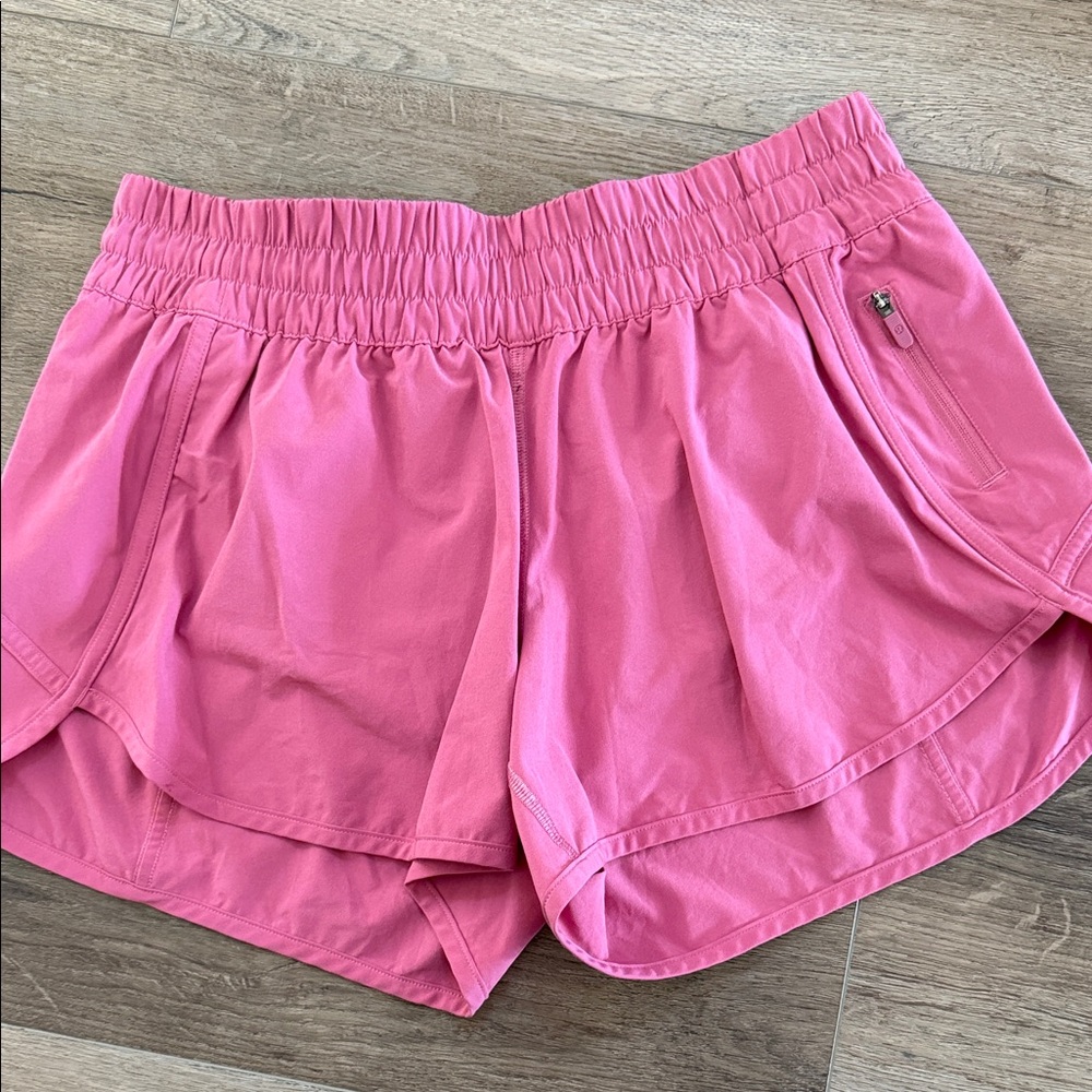 Lululemon Tracker Short V* 4”